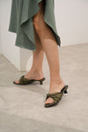 Lune Mules green
